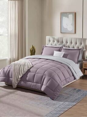 NEST Fragrances Lavender and Light Gray Reversible Comforter Set
